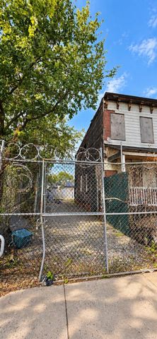 246 Grandview Avenue, Staten Island, NY 10303