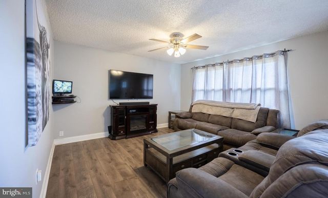 26 KOHOMO AVE, Sicklerville, NJ 08081