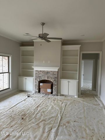 1069 Riverside Lane, Pearl, MS 39208