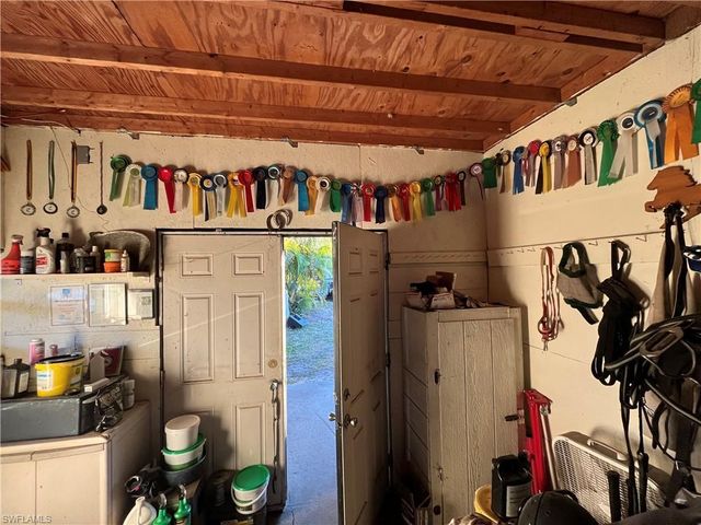 10551 Deal RD, North Fort Myers, FL 33917