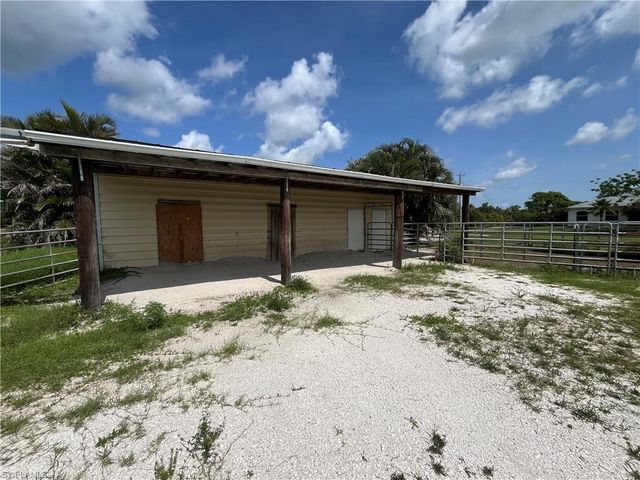 10551 Deal RD, North Fort Myers, FL 33917