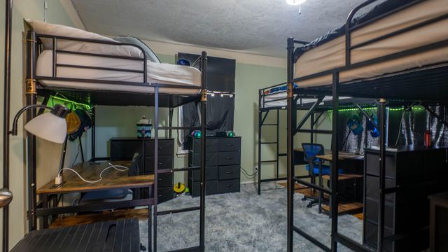 401 W Fourth Street, Willow Springs, MO 65793