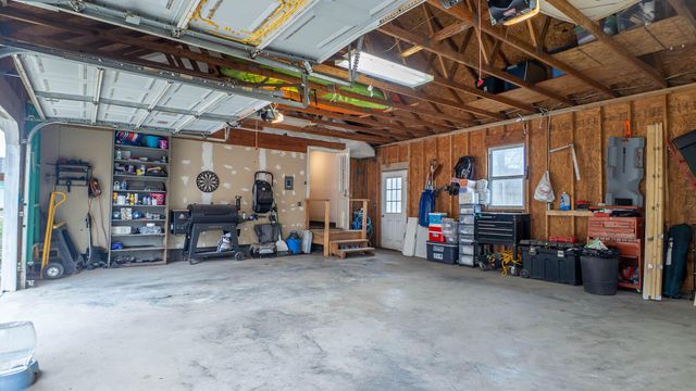 401 W Fourth Street, Willow Springs, MO 65793