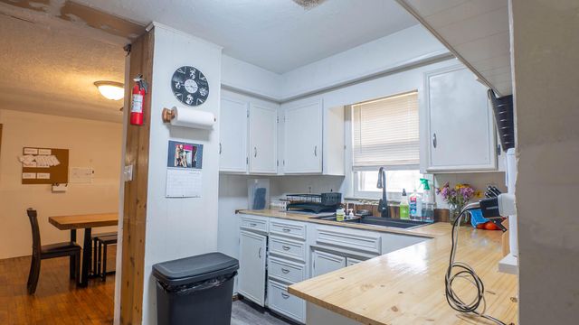 401 W Fourth Street, Willow Springs, MO 65793