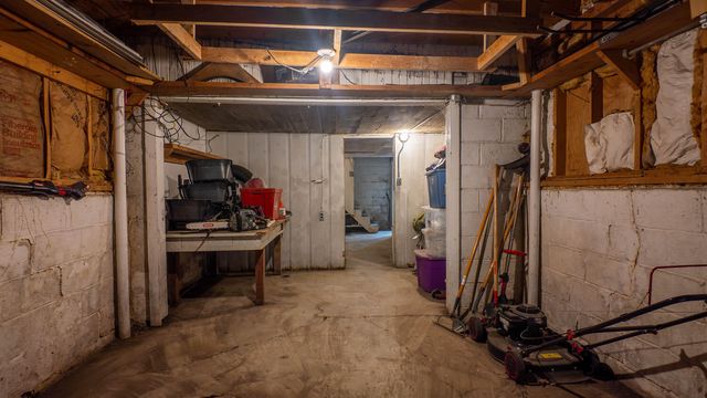 401 W Fourth Street, Willow Springs, MO 65793