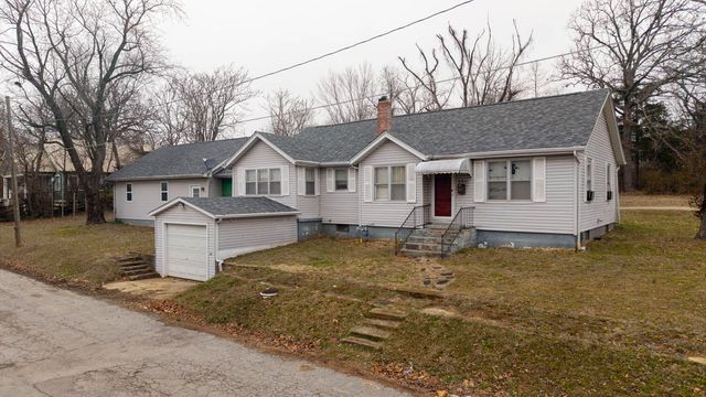 401 W Fourth Street, Willow Springs, MO 65793