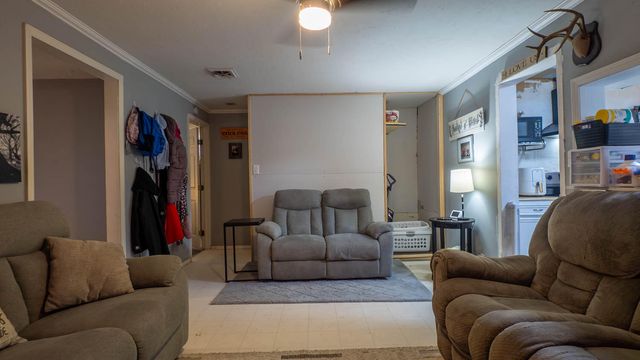 401 W Fourth Street, Willow Springs, MO 65793