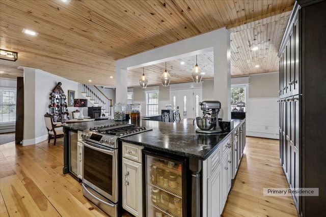 15 Pepperell Road, Brookline, NH 03033