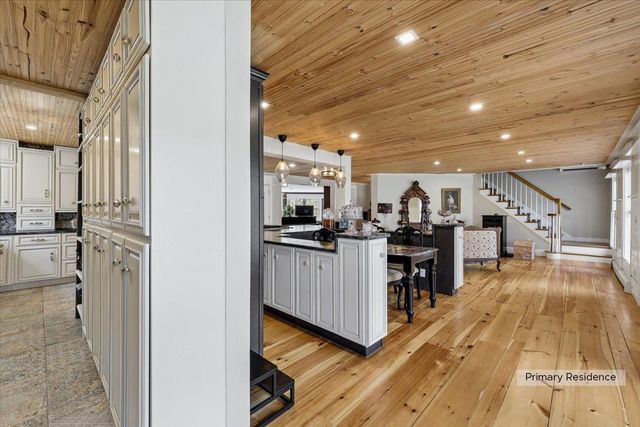 15 Pepperell Road, Brookline, NH 03033