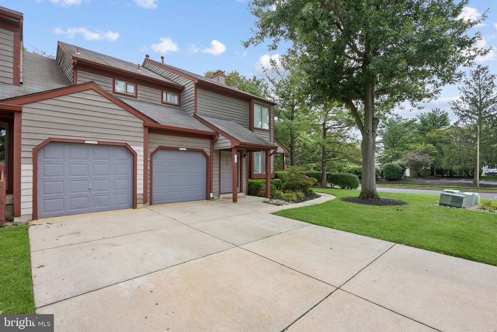 3107A CHADBURY RD, MOUNT LAUREL, NJ 08054 — exterior