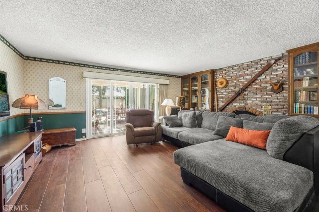 1700 S Carnelian Street, Anaheim, CA 92802
