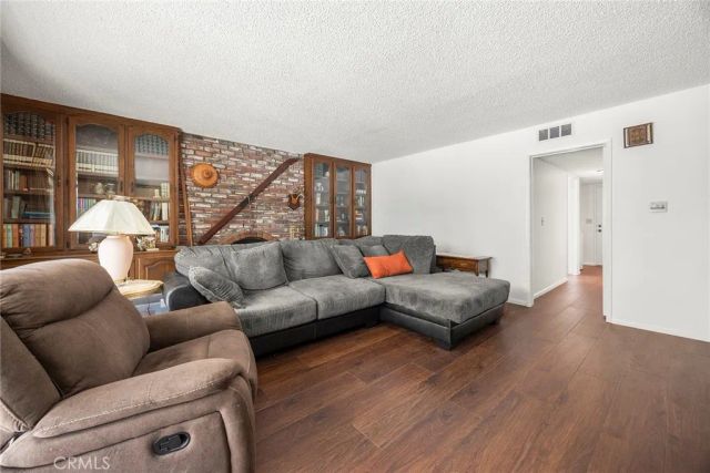 1700 S Carnelian Street, Anaheim, CA 92802