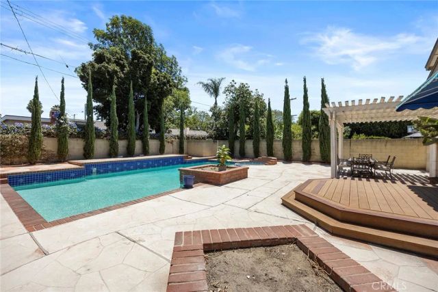1700 S Carnelian Street, Anaheim, CA 92802