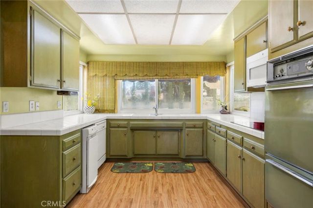 1700 S Carnelian Street, Anaheim, CA 92802