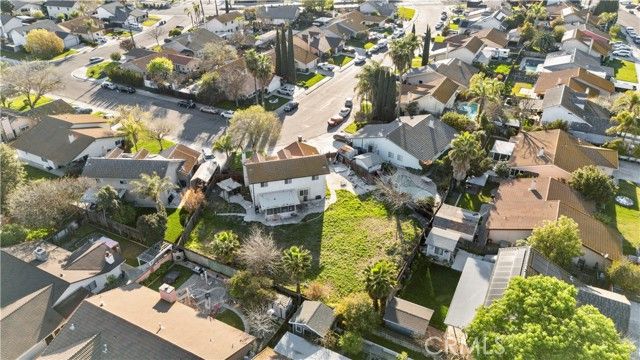 454 Oakwood Drive, Los Banos, CA 93635