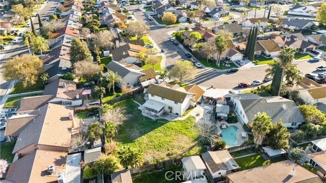 454 Oakwood Drive, Los Banos, CA 93635