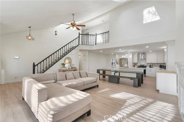 454 Oakwood Drive, Los Banos, CA 93635