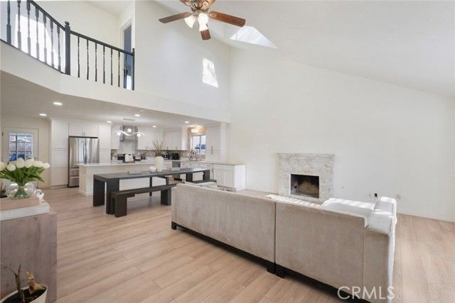 454 Oakwood Drive, Los Banos, CA 93635