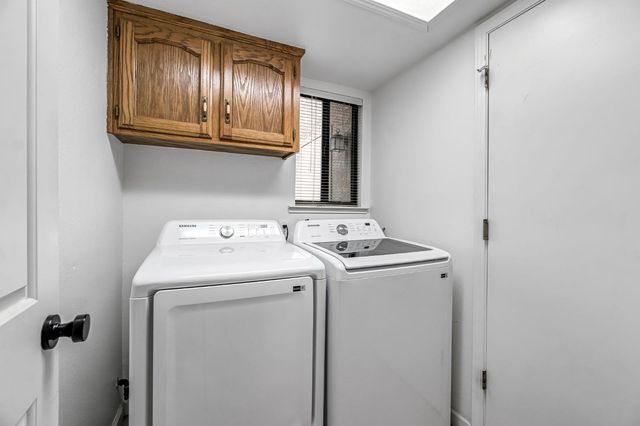 1718 Ash Avenue, Clovis, CA 93611