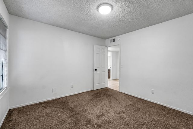 1718 Ash Avenue, Clovis, CA 93611