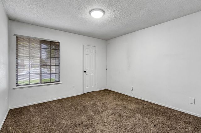 1718 Ash Avenue, Clovis, CA 93611