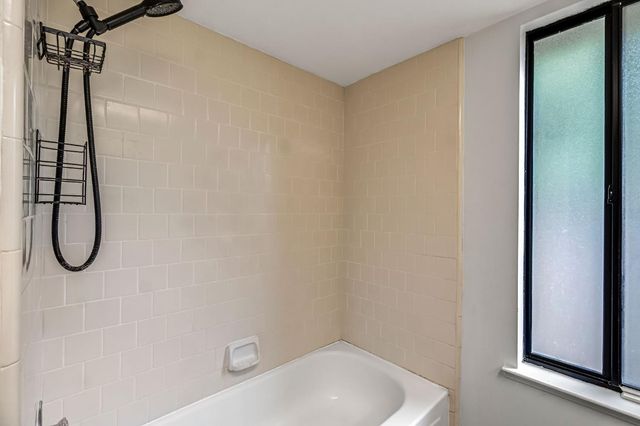 1718 Ash Avenue, Clovis, CA 93611