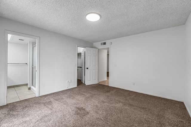 1718 Ash Avenue, Clovis, CA 93611