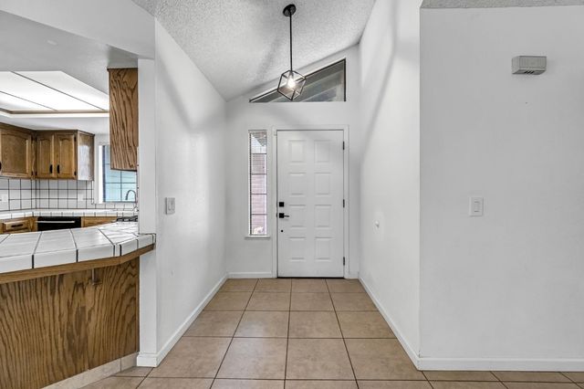 1718 Ash Avenue, Clovis, CA 93611