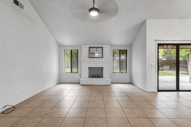 1718 Ash Avenue, Clovis, CA 93611