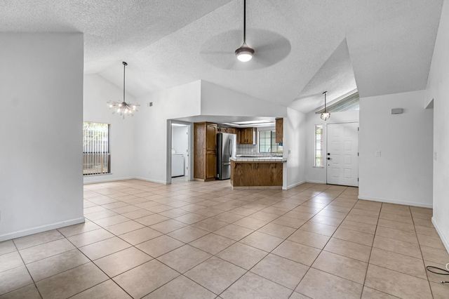 1718 Ash Avenue, Clovis, CA 93611