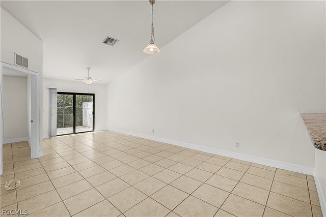 902 SW 39th TER, Cape Coral, FL 33914