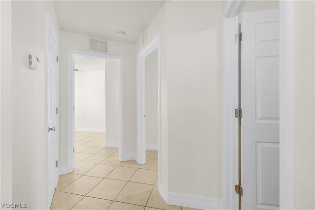 902 SW 39th TER, Cape Coral, FL 33914