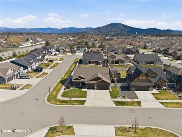 8023 N DARLENA LOOP, Coeur D'alene, ID 83815