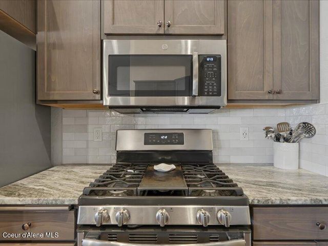 8023 N DARLENA LOOP, Coeur D'alene, ID 83815