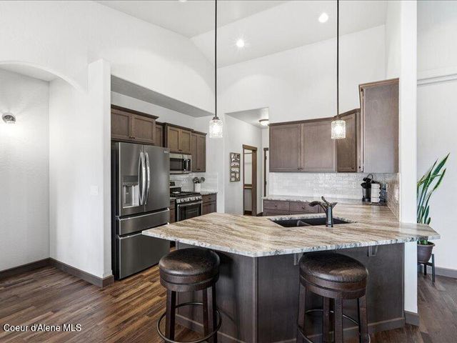 8023 N DARLENA LOOP, Coeur D'alene, ID 83815