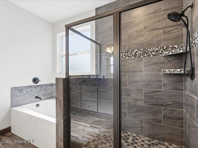 8023 N DARLENA LOOP, Coeur D'alene, ID 83815