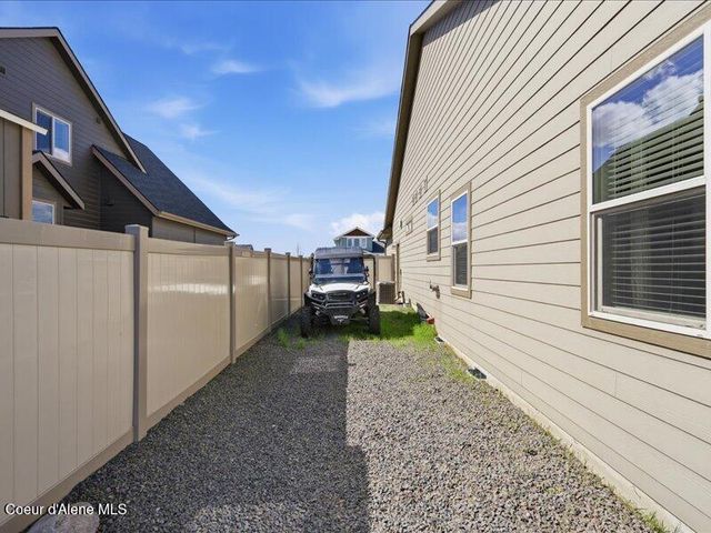 8023 N DARLENA LOOP, Coeur D'alene, ID 83815