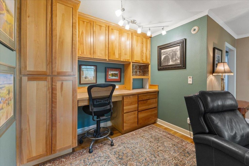 704 W 6th Ave, Spokane, WA 99204 photo 9