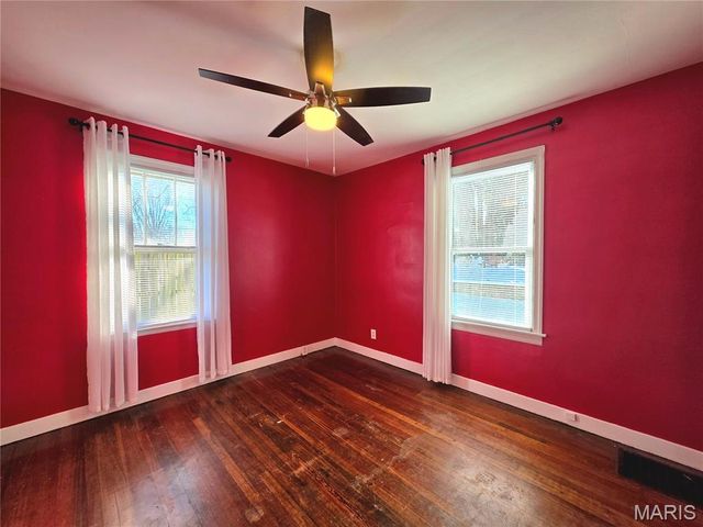 305 Williams Street, Washington, MO 63090