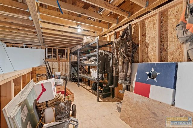 1109 Tarpon Ave, Port Isabel, TX 78578