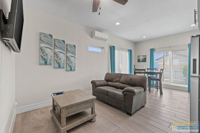 1109 Tarpon Ave, Port Isabel, TX 78578