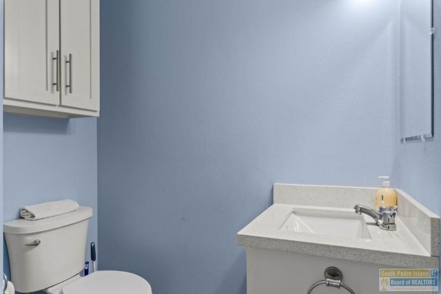 1109 Tarpon Ave, Port Isabel, TX 78578