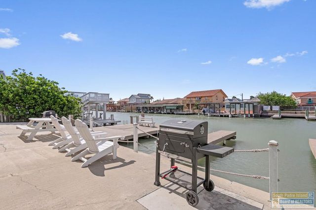 1109 Tarpon Ave, Port Isabel, TX 78578