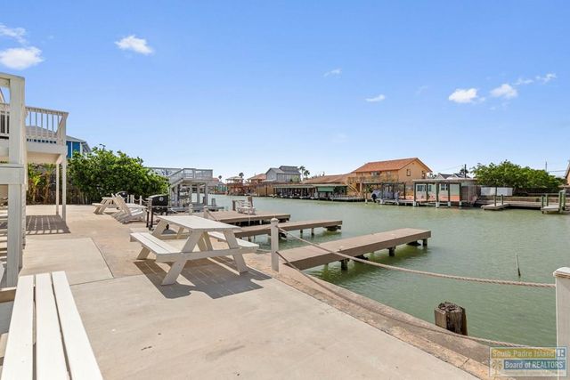 1109 Tarpon Ave, Port Isabel, TX 78578