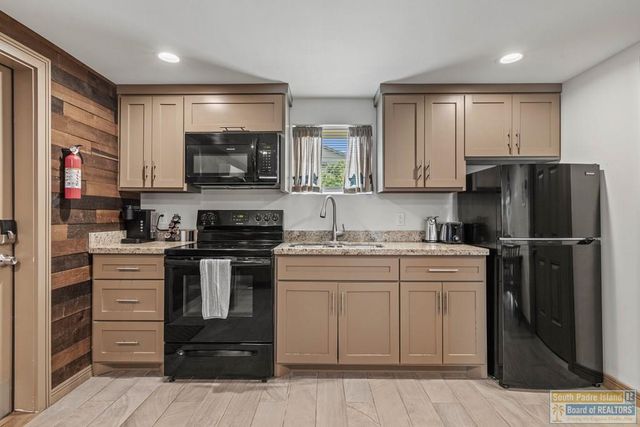 1109 Tarpon Ave, Port Isabel, TX 78578