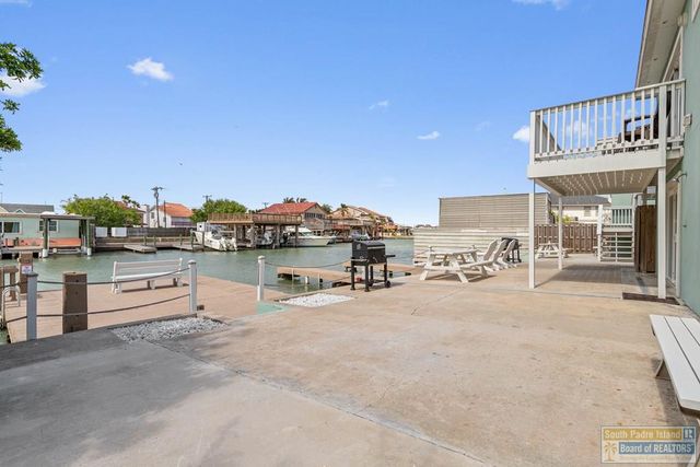 1109 Tarpon Ave, Port Isabel, TX 78578