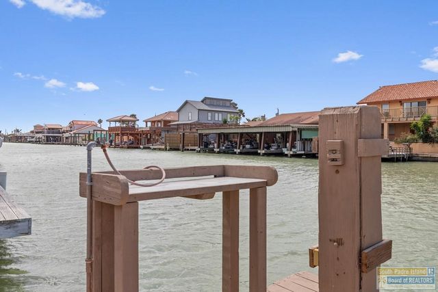 1109 Tarpon Ave, Port Isabel, TX 78578