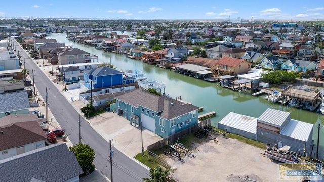 1109 Tarpon Ave, Port Isabel, TX 78578