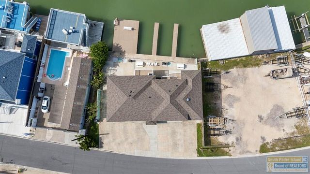 1109 Tarpon Ave, Port Isabel, TX 78578