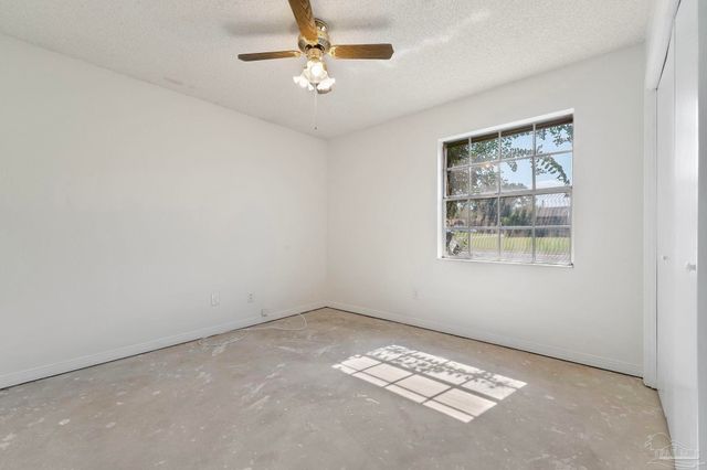 8204 Squire Rd, Pensacola, FL 32514